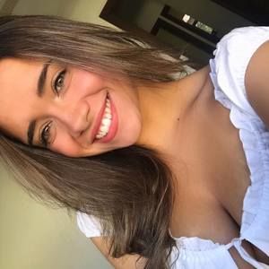 Meet your Posher, Isabela